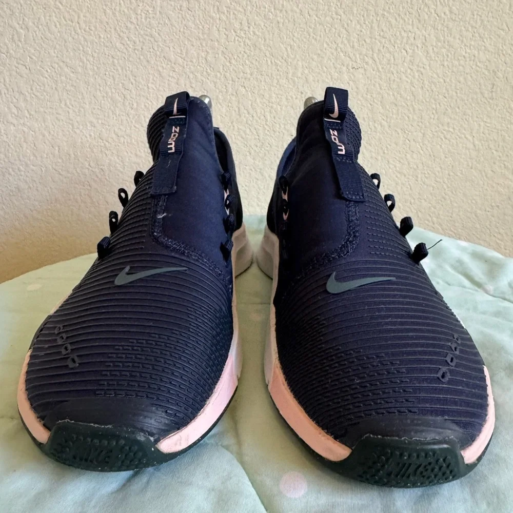 Nike Wmns Air Zoom Elevate sneakers in the 'Obsidian' size 7.5
